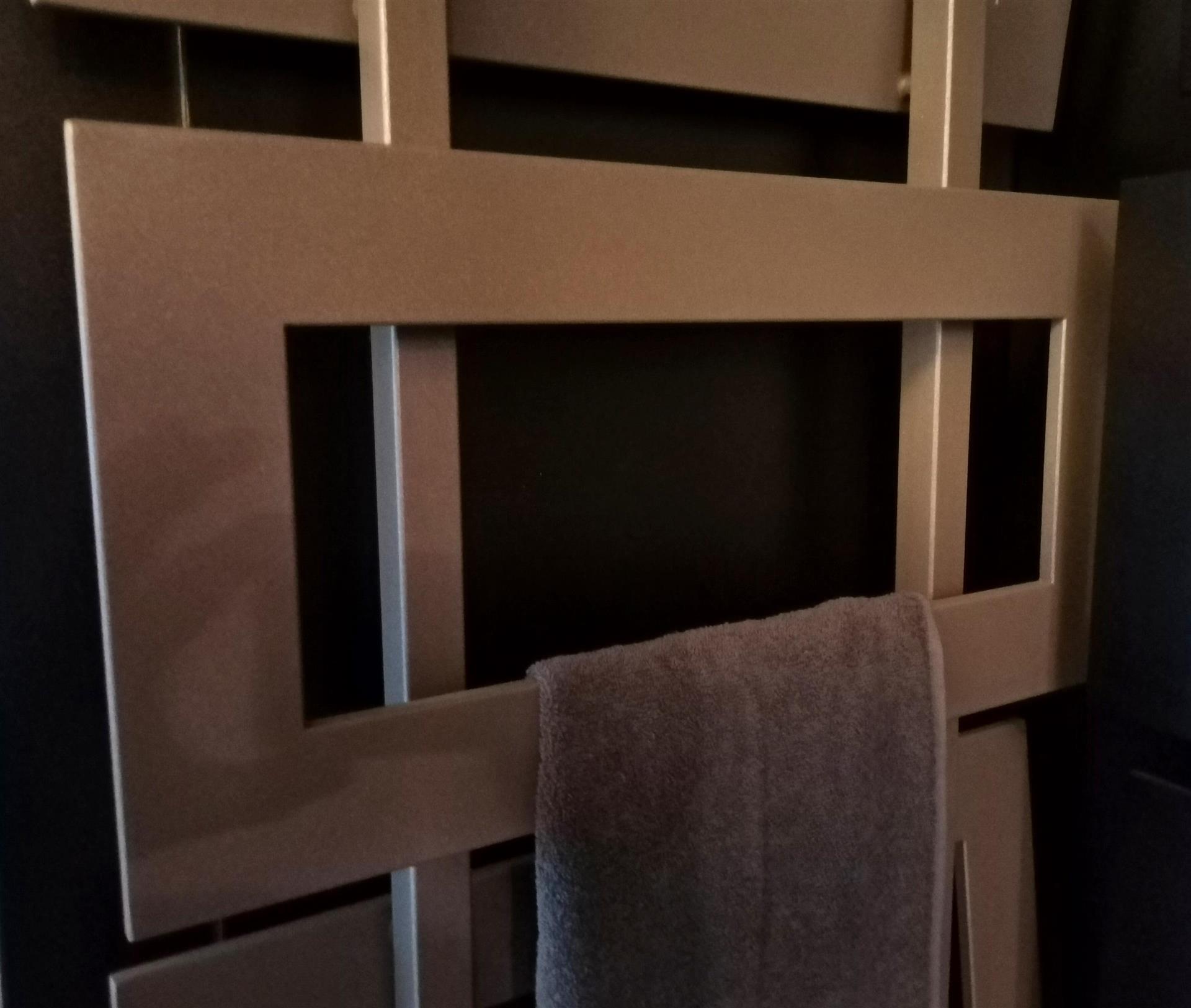 BADHEIZKÖRPER Design ART I 180x60cm braun (+ Heizstab 900 Watt) SZAGATO Designheizkörper Handtuchheizkörper mit Mittelanschluss Handtuchwärmer