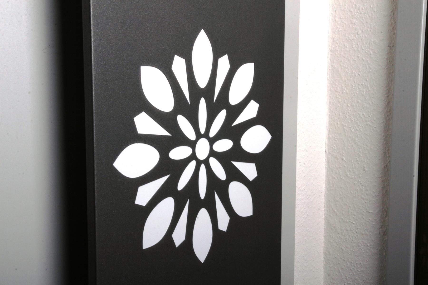 BADHEIZKÖRPER Design Flower 3 180x47cm 1118 Watt anthrazit moonstone SZAGATO Designheizkörper Handtuchheizkörper mit Mittelanschluss Handtuchwärmer