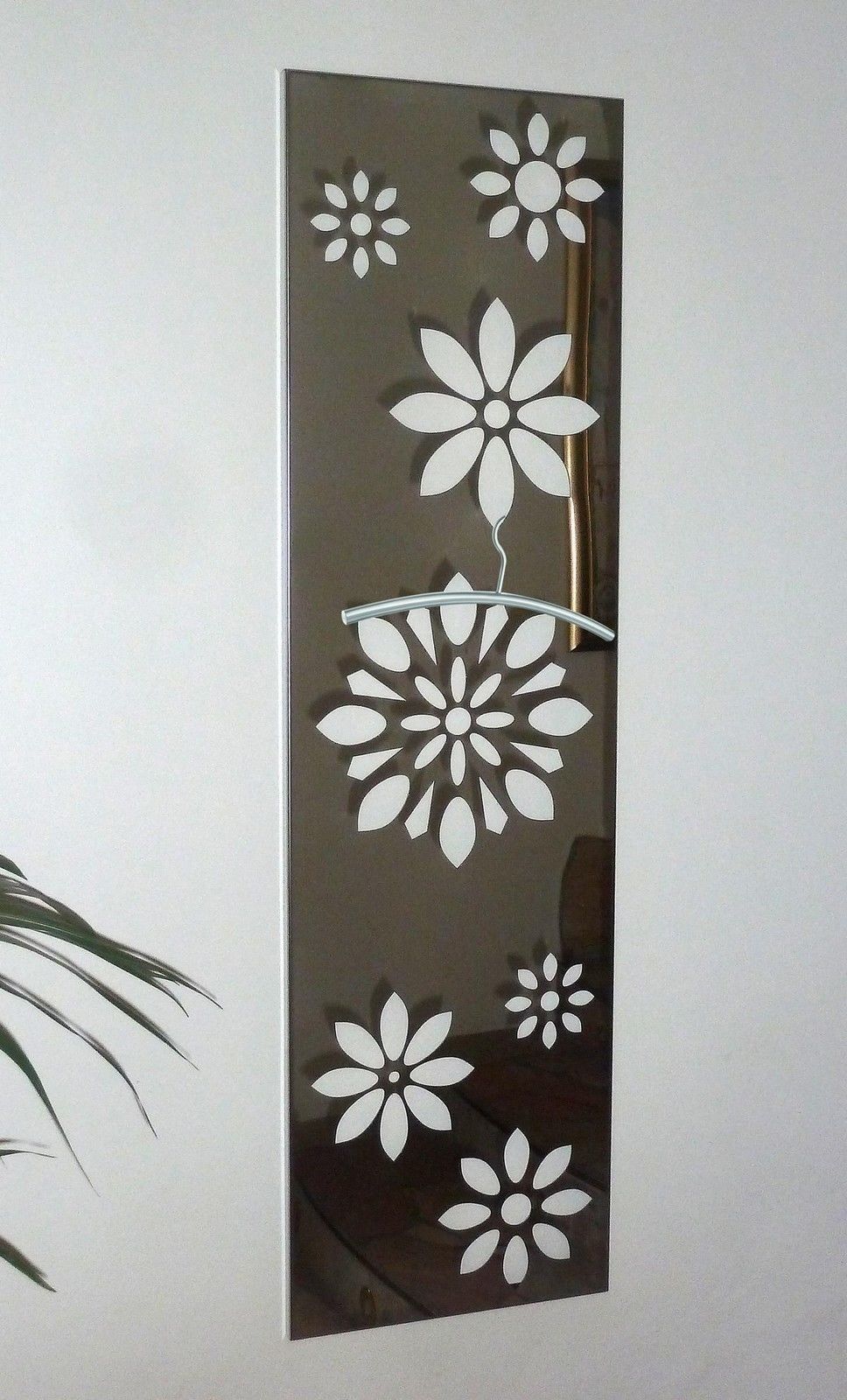 Garderobe Wandgarderobe Design Flower 140x40cm Edelstahl matt SZAGATO Garderobe Metall Wand Garderobenpaneel Garderobenleiste Flurgarderobe Flur
