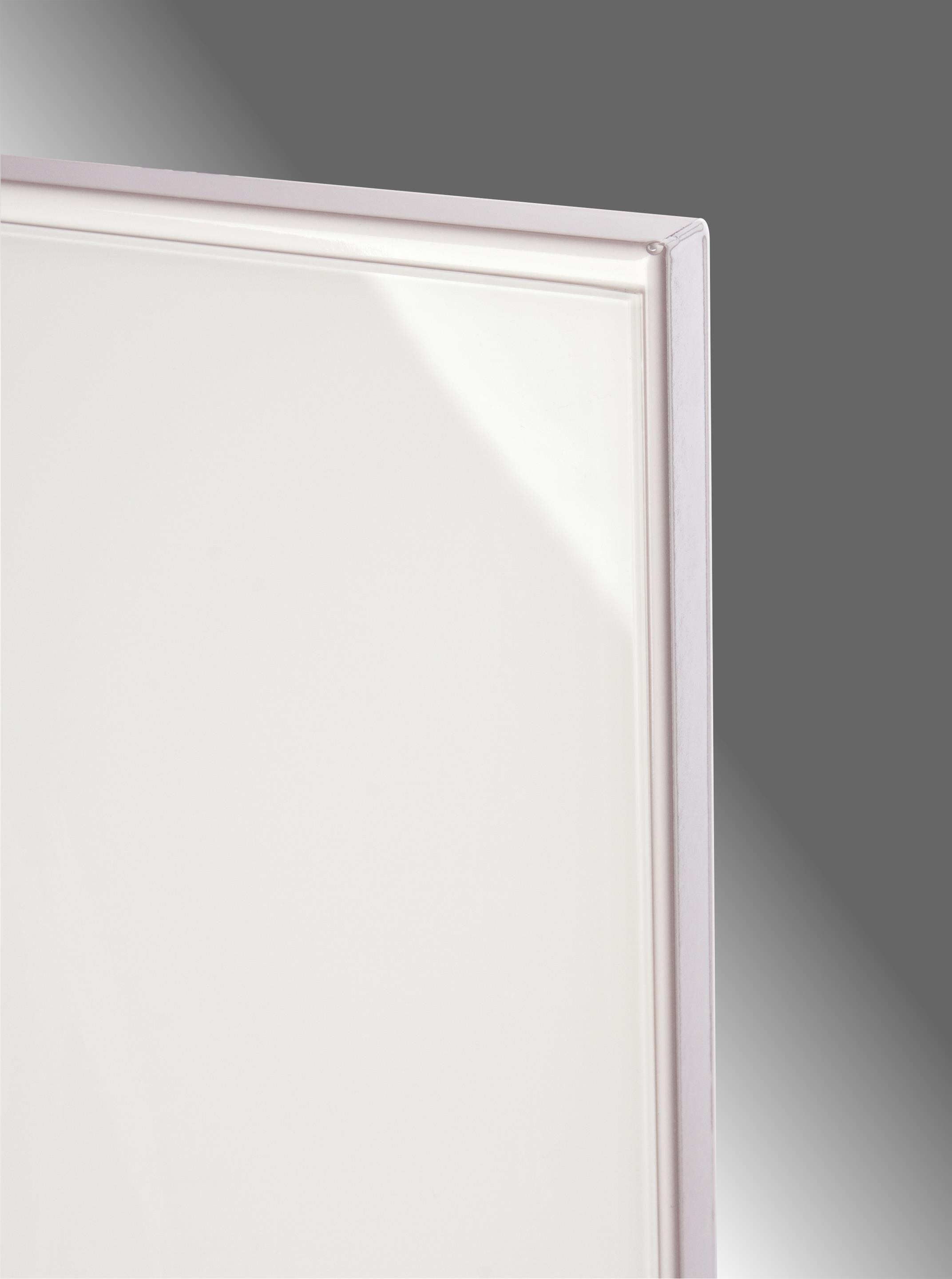 Badheizkörper mit Glas Design Montevideo 3 (Glasfront) 180x47cm 1118 Watt weiß +1 Halter 50mm SZAGATO Designheizkörper Mittelanschluss Handtuchwärmer