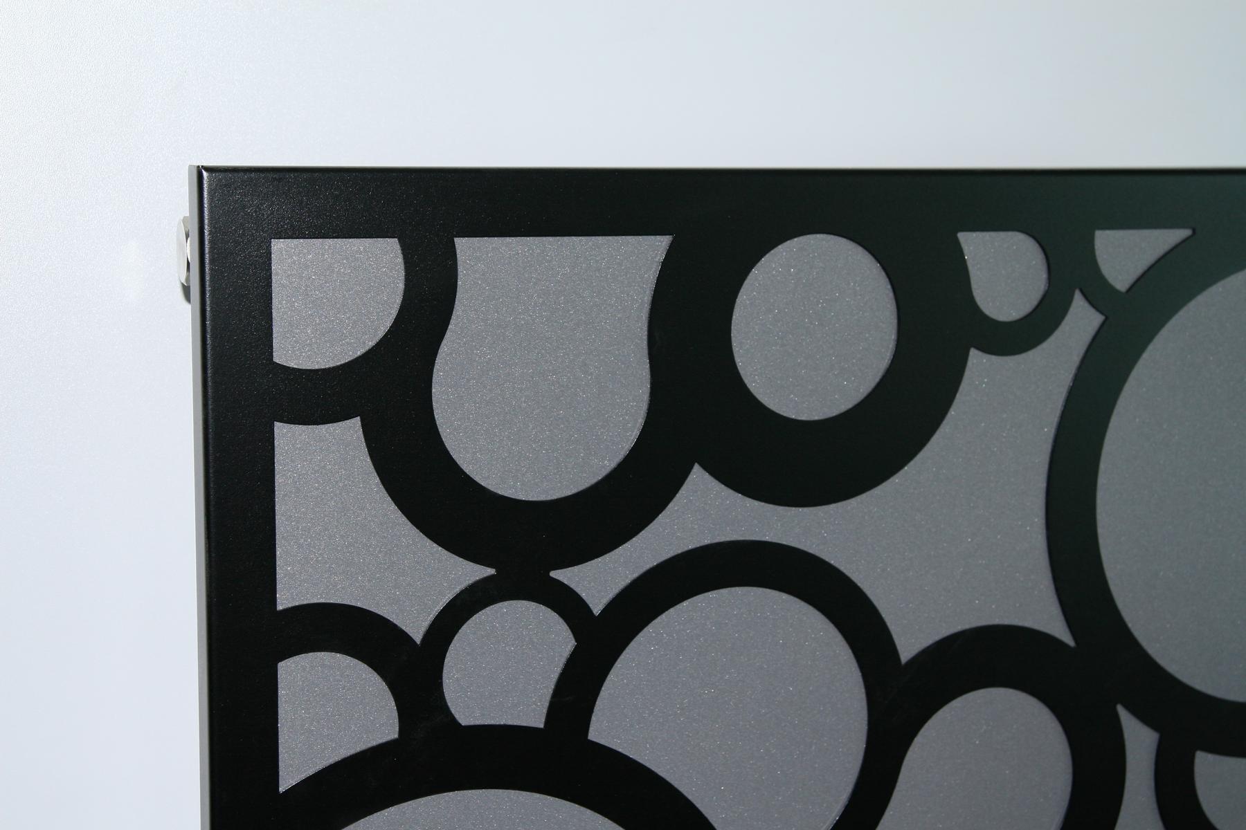 BADHEIZKÖRPER Design Kreta 2 120x47cm 799 Watt anthrazit moonstone schwarz (+1 Halter 50mm) SZAGATO Designheizkörper Mittelanschluss Handtuchwärmer